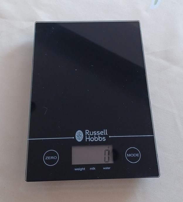 Kuhinjska vaga russell hobbs