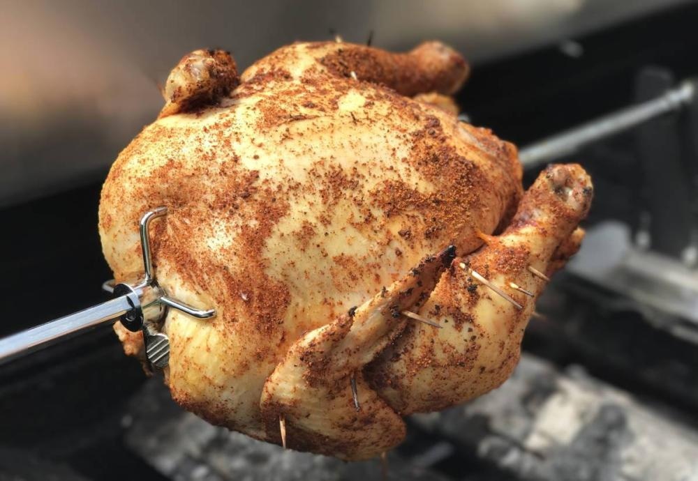 Pečeno grill pile komad