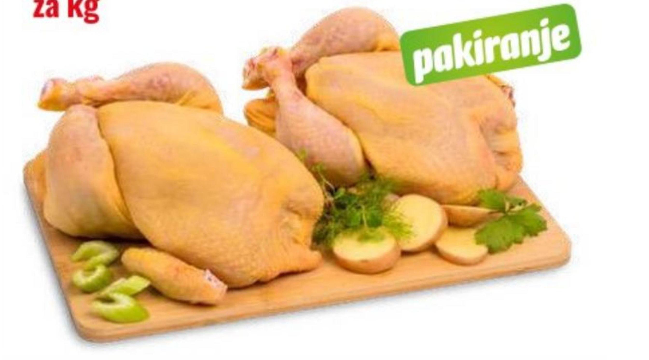 Dva svježa pileta na podlošku